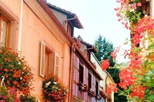 意大利篮球联赛季后赛，米兰队夺得首场胜利